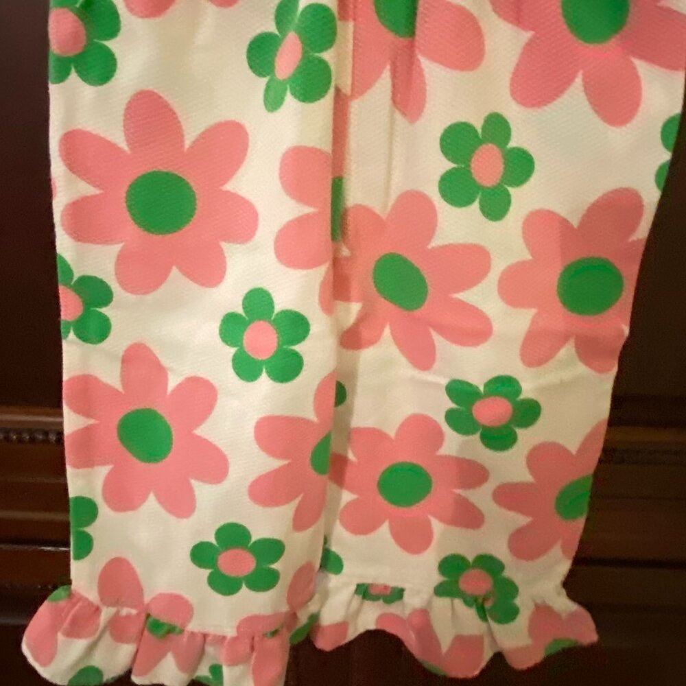 Kelly's Kids 2 pc set - Pink Halter Top w/ Flower Capri Pants - Size M (7/8) - Picture 4 of 10